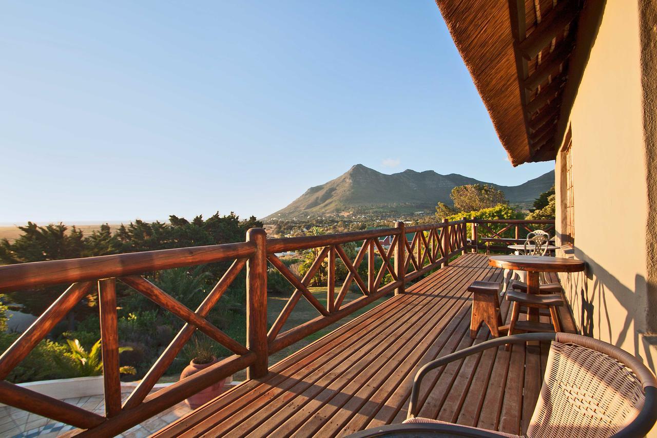 Wild Rose Country Lodge Noordhoek Exterior photo
